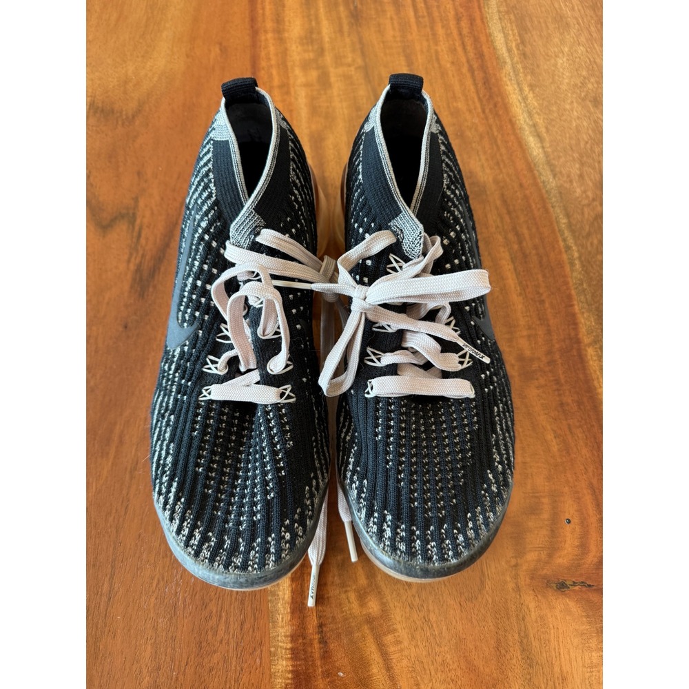 Nike Women's Vapor Max Sneakers size 7